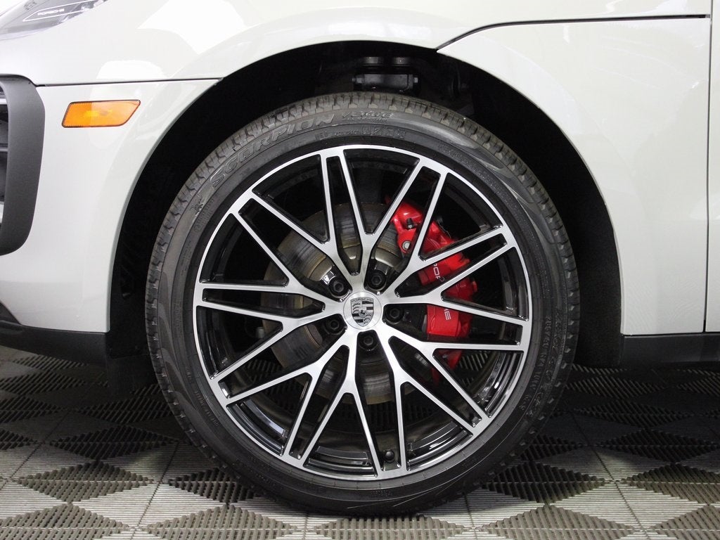 2025 Porsche Macan S