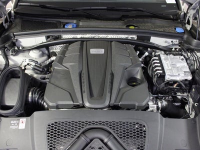 2025 Porsche Macan S