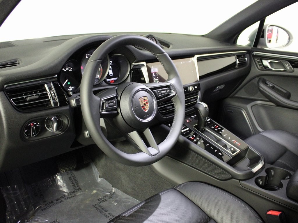 2025 Porsche Macan S