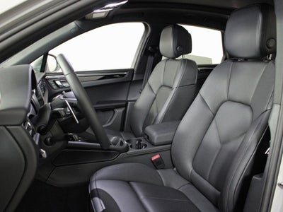 2025 Porsche Macan S