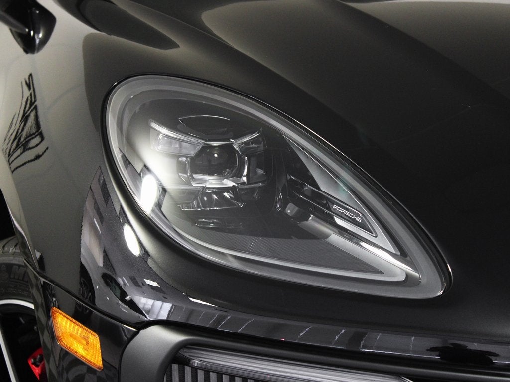 2025 Porsche Macan S