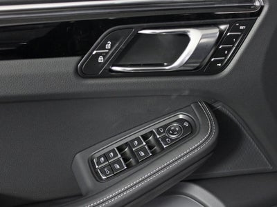 2025 Porsche Macan S