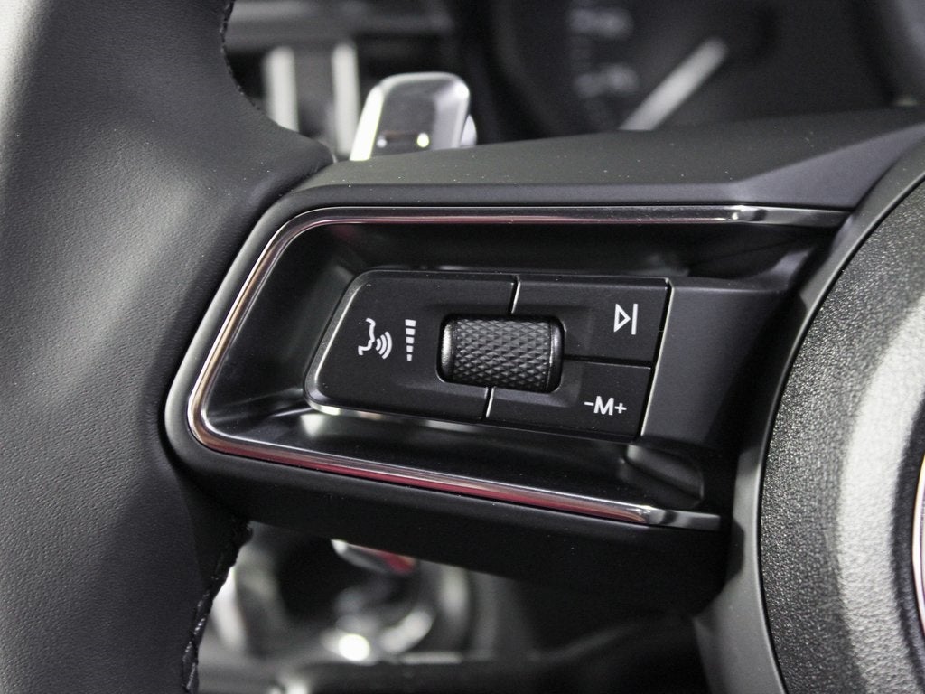 2025 Porsche Macan S