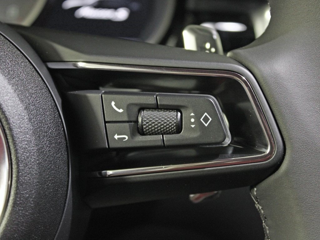 2025 Porsche Macan S