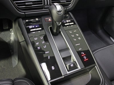 2025 Porsche Macan S