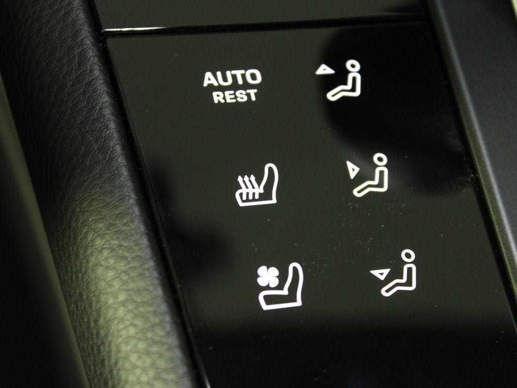 2025 Porsche Macan S