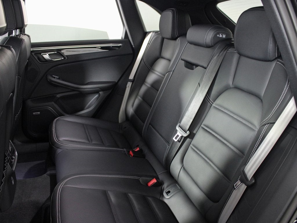 2025 Porsche Macan S