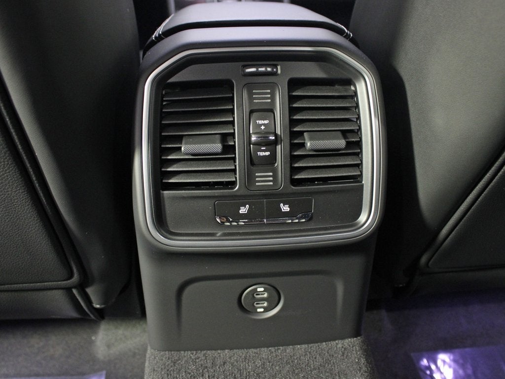 2025 Porsche Macan S