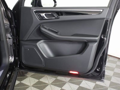 2025 Porsche Macan S