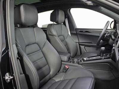 2025 Porsche Macan S