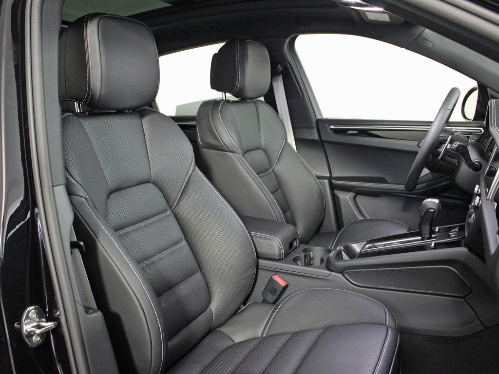 2025 Porsche Macan S