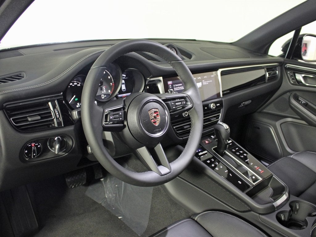 2025 Porsche Macan S