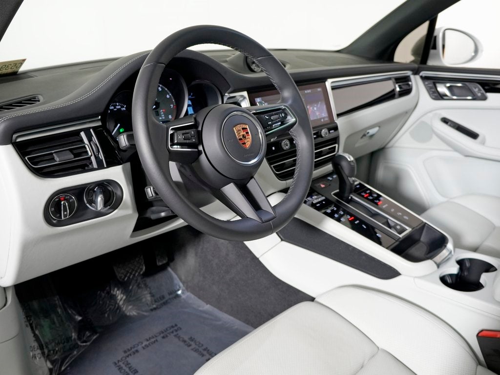 2023 Porsche Macan S