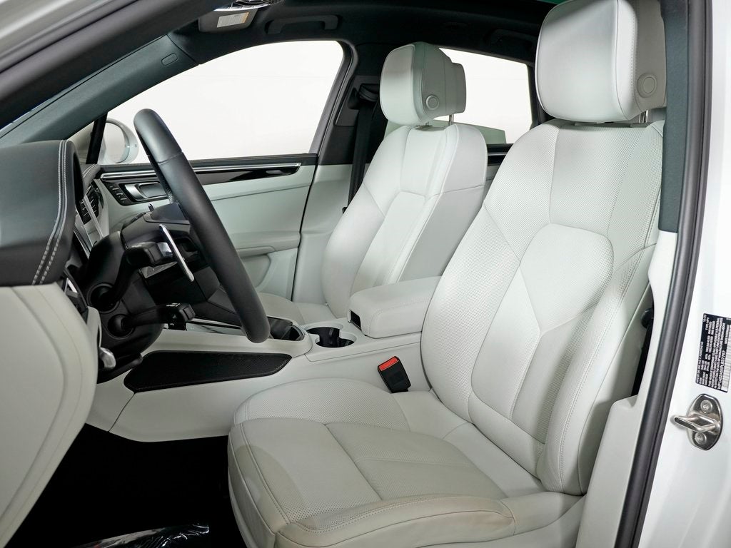 2023 Porsche Macan S