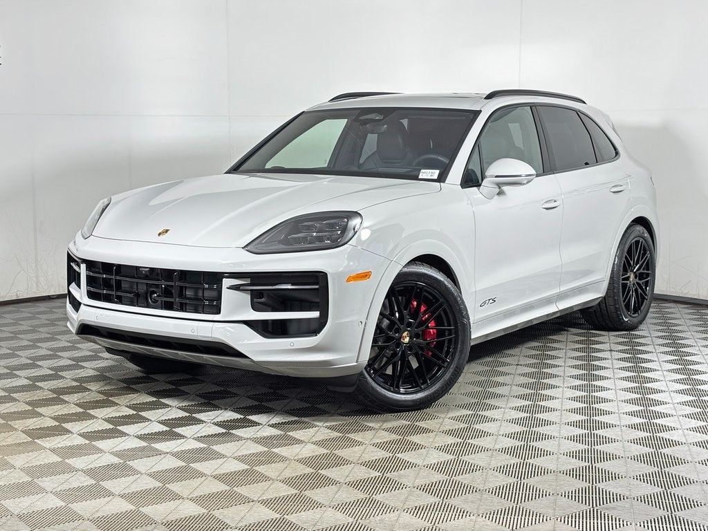 2026 Porsche Cayenne GTS