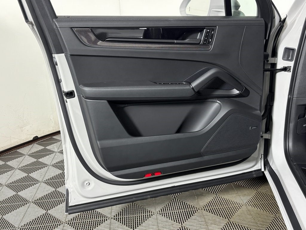 2026 Porsche Cayenne GTS