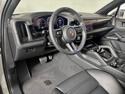 2026 Porsche Cayenne GTS