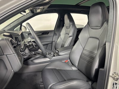 2026 Porsche Cayenne GTS