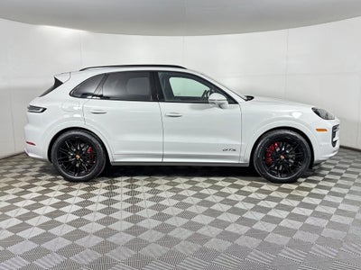 2026 Porsche Cayenne GTS