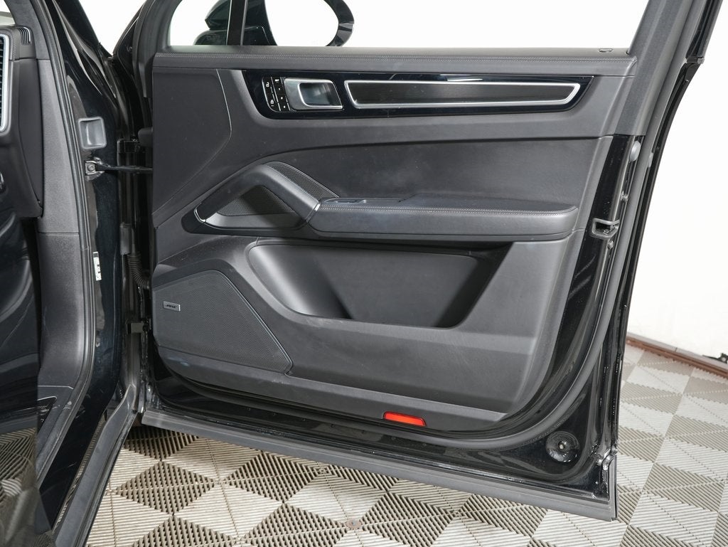 2021 Porsche Cayenne GTS