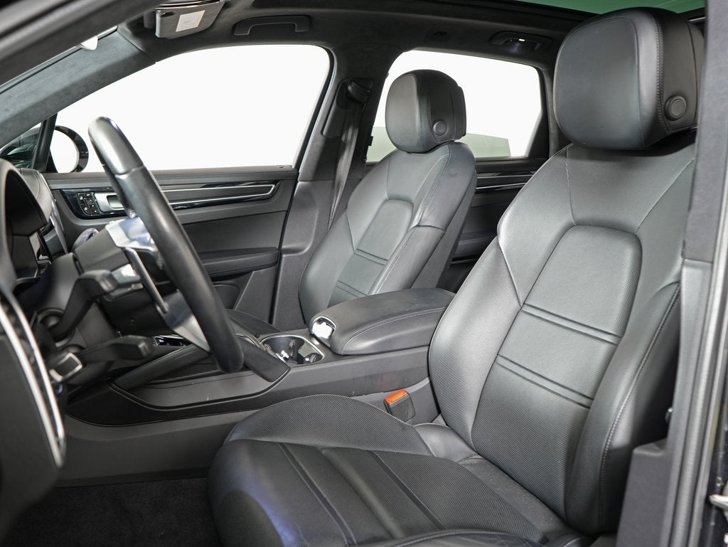 2021 Porsche Cayenne GTS