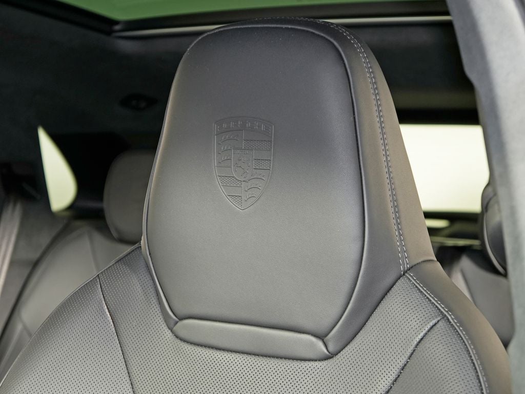 2026 Porsche Cayenne GTS