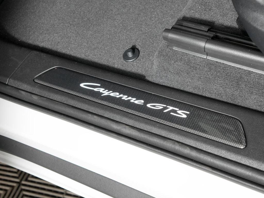 2026 Porsche Cayenne GTS