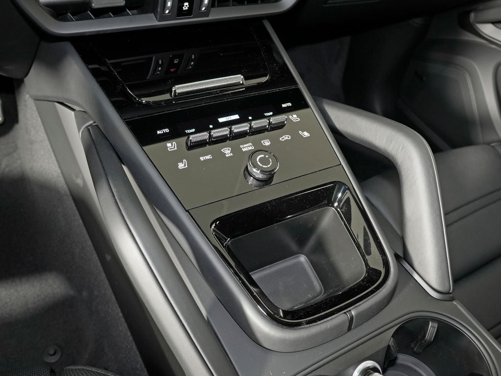 2026 Porsche Cayenne GTS