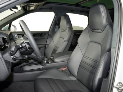 2026 Porsche Cayenne GTS