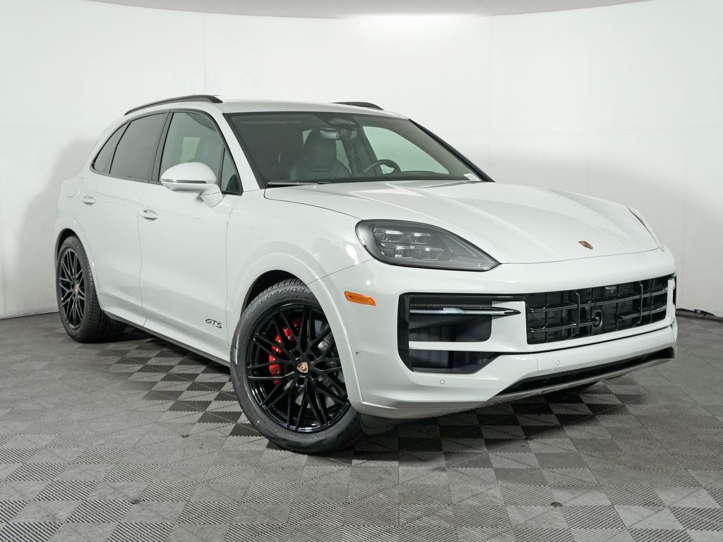 2026 Porsche Cayenne GTS