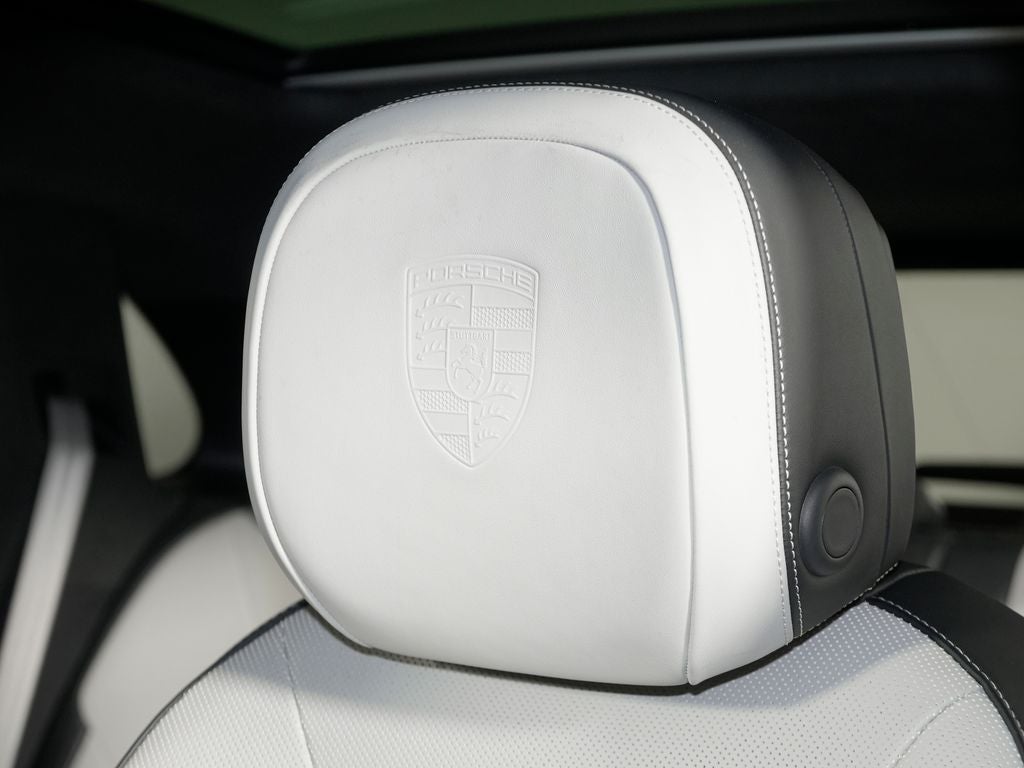 2025 Porsche Cayenne GTS