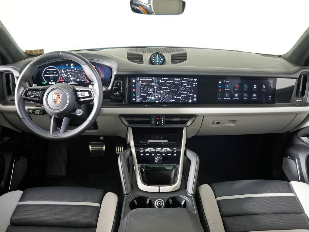 2025 Porsche Cayenne GTS
