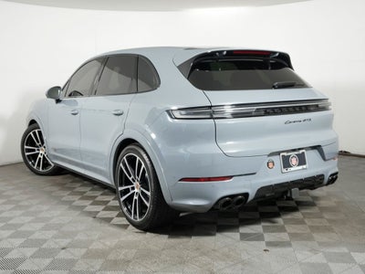2025 Porsche Cayenne GTS