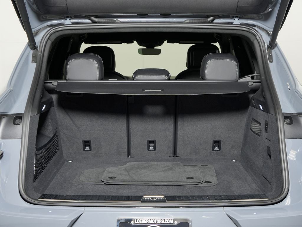 2025 Porsche Cayenne GTS