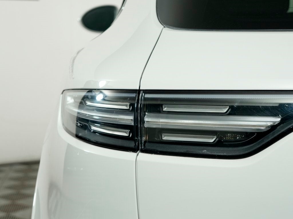 2023 Porsche Cayenne Turbo S E-Hybrid