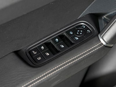 2023 Porsche Cayenne Turbo S E-Hybrid