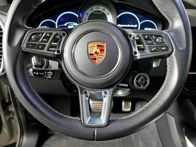 2023 Porsche Cayenne Turbo S E-Hybrid
