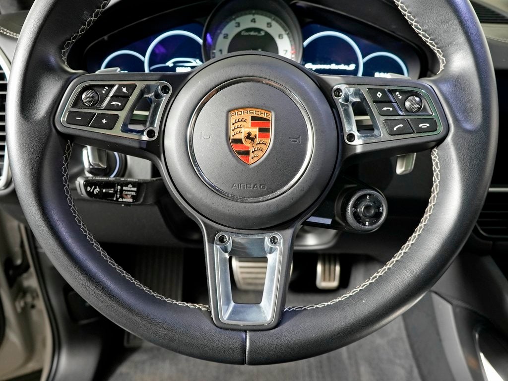 2023 Porsche Cayenne Turbo S E-Hybrid