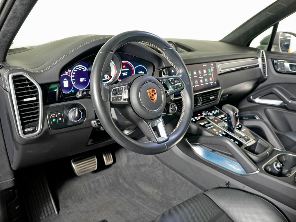 2023 Porsche Cayenne Turbo S E-Hybrid