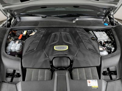 2023 Porsche Cayenne Turbo S E-Hybrid