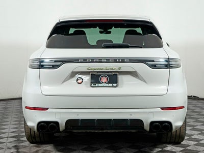 2023 Porsche Cayenne Turbo S E-Hybrid