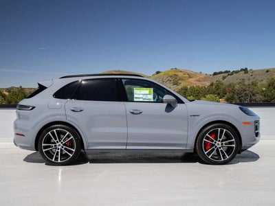 2026 Porsche Cayenne Turbo