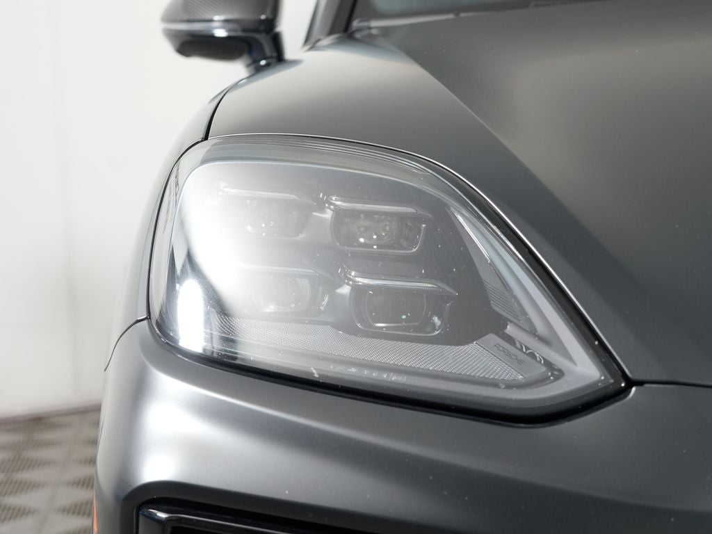 2024 Porsche Cayenne Turbo