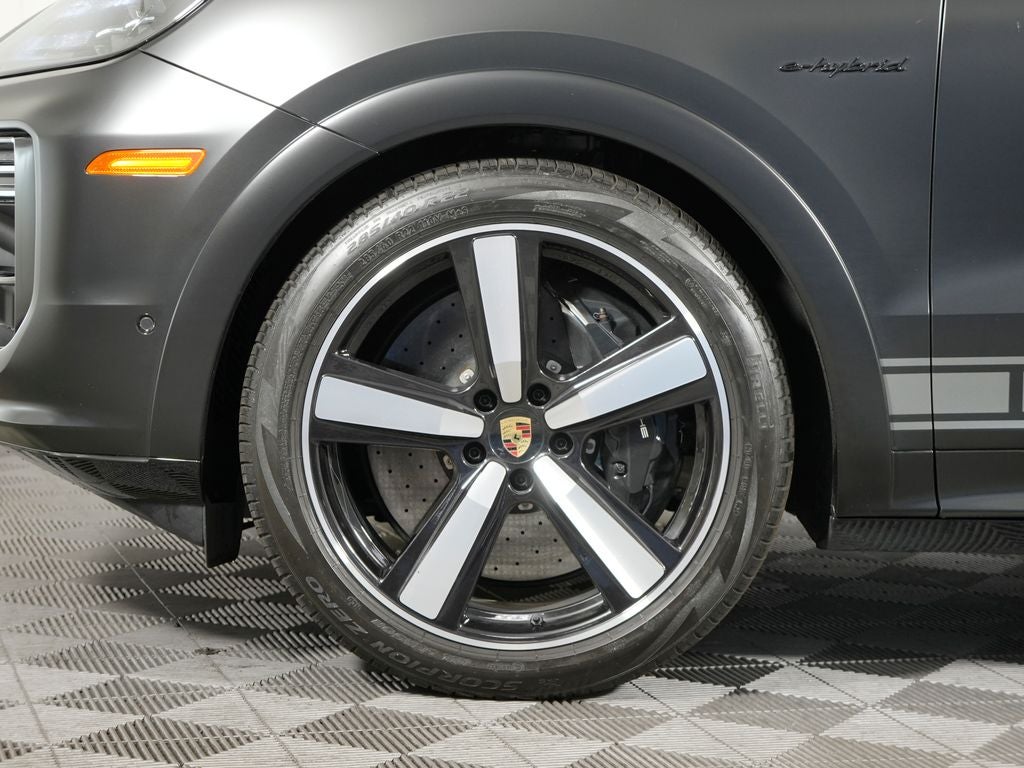 2024 Porsche Cayenne Turbo