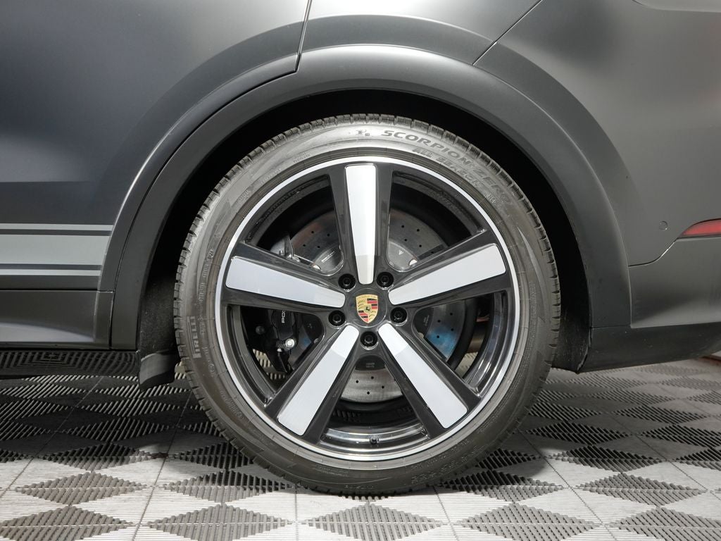 2024 Porsche Cayenne Turbo