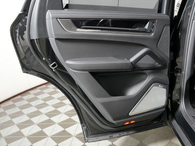 2024 Porsche Cayenne Turbo
