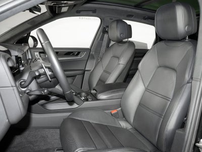 2024 Porsche Cayenne Turbo