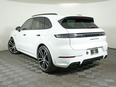 2024 Porsche Cayenne Turbo