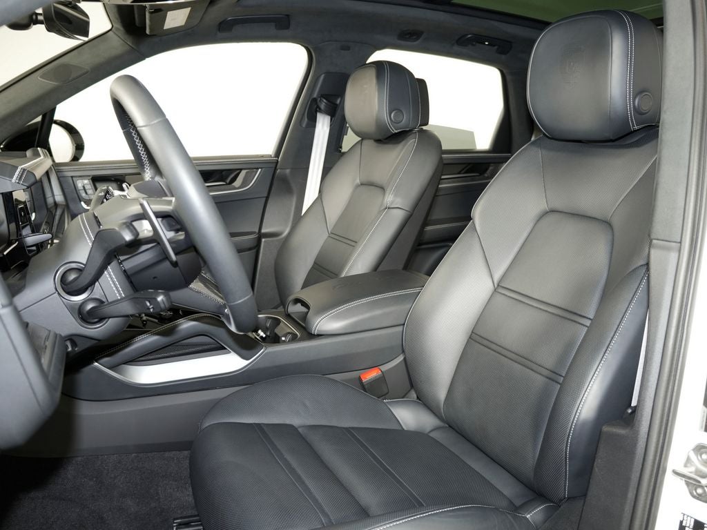 2024 Porsche Cayenne Turbo