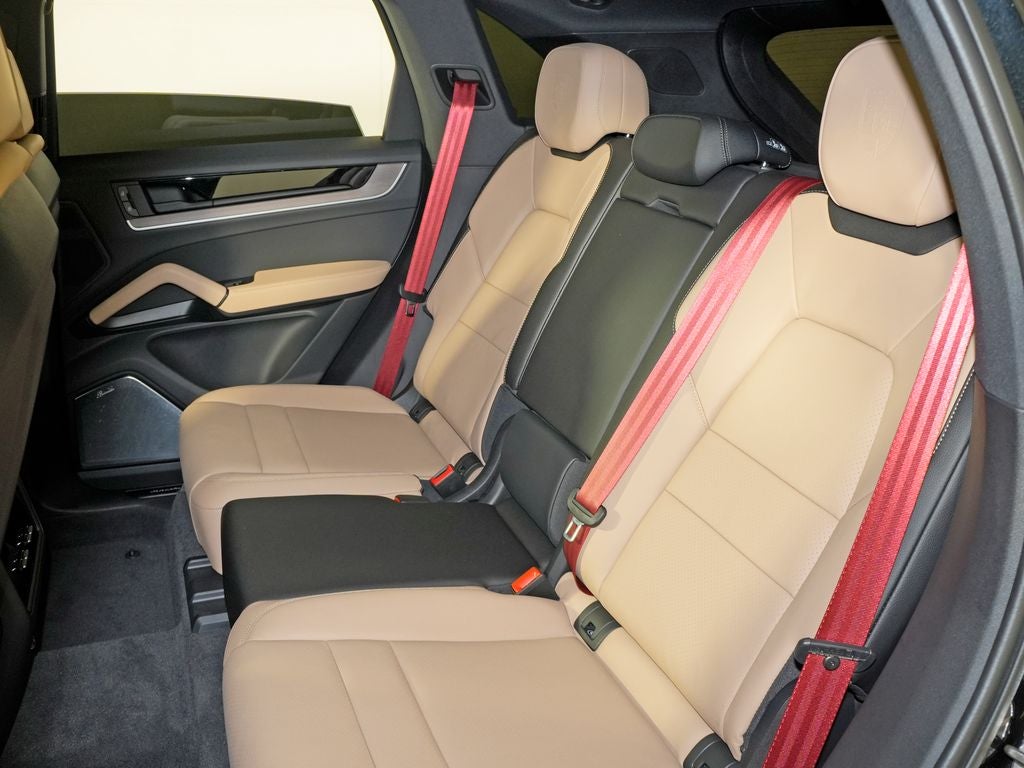 2026 Porsche Cayenne S E-Hybrid S